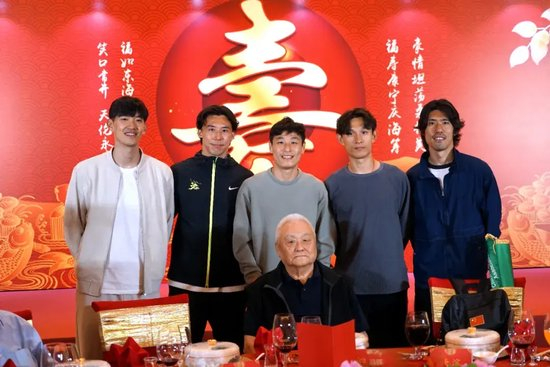 是网上足球投注之首选。产品图片